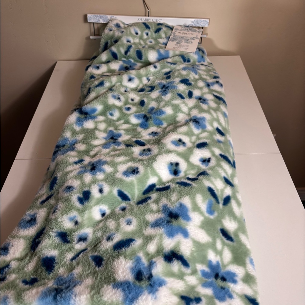 Shabby Chic Plush Faux Fur Blanket in Green and Blue